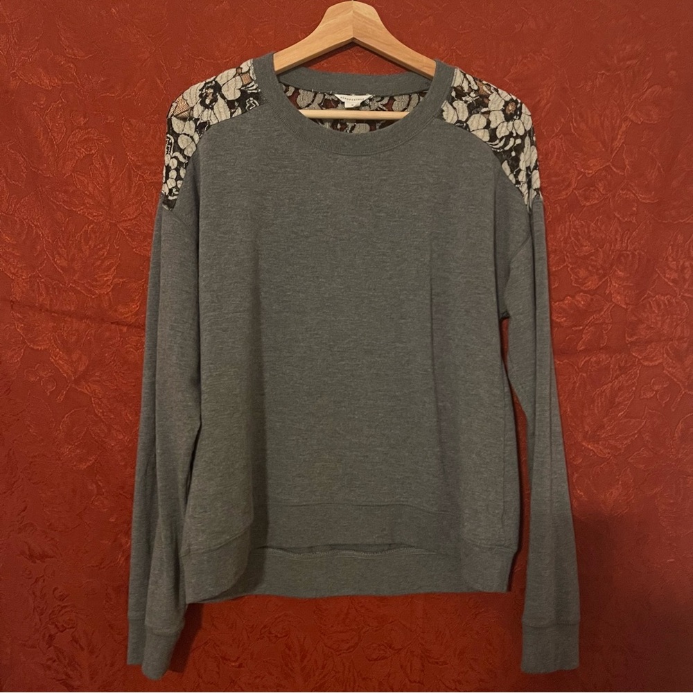 Aeropostale Women's Lace Insert Pullover Sweater Size Medium